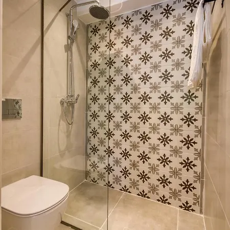 Bastion Luxury Medieval 아파트 *